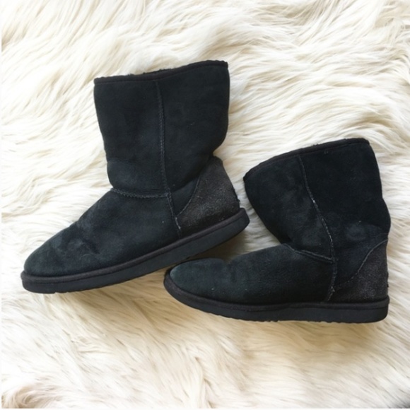 UGG Shoes - Short Ugg Boots Black Size 9